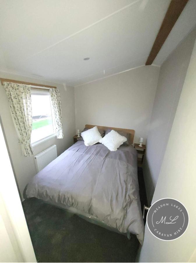 Palm Grove 181- Golden Palm - Pet Friendly, Wifi, Central Heating, Bed Linen - Meadow Lakes Caravan & Lodge Hire Chapel Saint Leonards Eksteriør bilde